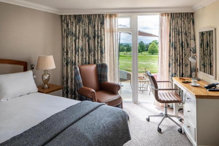 Tewkesbury Park Hotel Room photo